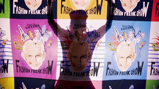 『ファッションフリークショー』日本公演 on Instagram: "【❤️‍🔥本日開幕❤️‍🔥】 いよいよ本日9/12(金)より、 #ファッションフリークショー 開幕💃💫 本日のみプレミア限定オープニングイベントを実施！ アンバサダーの３名もドレスアップをして登場いたします👠🌟 17:00〜17:15のオープニングイベント開演中は、 客席内へ途中入場いただくことができませんので、 お早めにご来場くださいますようお願いいたします！ また、開演の1時間前より、当日券売場（劇場入口前）にて販売いたします！ ご希望の方は、渋谷ヒカリエ11階 劇場エントランスの所定の位置にお並びください。 ※お支払いは現金または、キャッシュレス決済をご利用いただけます。 ・販売席種はご購入の際にご確認ください。なお、公演日当日までプレイガイドでも販売を行っておりますので合わせてご利用ください。 ※販売終了時間はプレイガイドによって異なります。詳細は、各販売サイトでご確認ください。 ▼詳細は公式HPをチェック https://fashionfreakshow.jp/guidance.html"