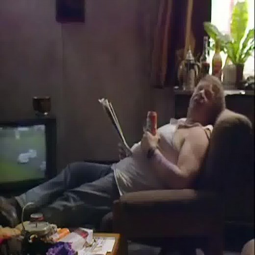 Keeping Up Appearances - Season 1 Episode 2 - The New Vicar | Classic TV Moments