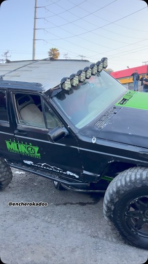 1.2K reactions · 57 shares | Levanto la patita  - - #jeep #wjmexico #grandcrew #grandteam #grandcherokee #jeepwj #jeepmexico #jeepgrandcherokeewj #cherokee #jeepcherokee #mexico #jeeplove #jeeplife #tijuana #tijuana4x4 #offroad #offroading #4x4 #4x4life #rutas4x4 #viralreels #fyp #viral #autoaplastado #parati | Encherokados | Facebook