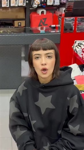 602 reactions · 10 comments | Hay veces que nos puede gustar un tema más por la vibra que tiene o el groove que por la letra.. Y este es el caso de Ice Spice, la cual hemos metido en nuestra lista de 100 canciones  87 Baddie Baddie - Ice Spice #areazero #streetwear #tienda #culturaurbana #icespice | Area_Zero | Facebook