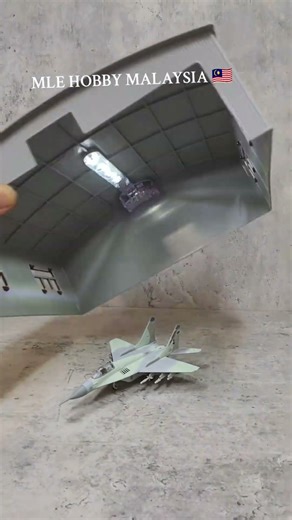 TUDM MIG-29 IN HANGAR Display model MLE HOBBY MALAYSIA