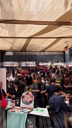 La Furia del Libro on Instagram: "🙋🏻‍♀️ Los editores/as recomiendan: ¡Literatura infantil! Un género importantísimo para crear y formar un hábito lector; con libros que no solo resultan estimulantes por su contenido, también por su forma ✨ 👉🏼 @ekaresur @unacasadecarton @edicionesliebre @grafitoediciones 📍 GAM 📆 Del 18 al 21 de diciembre Jueves 18 y Viernes 19: 16:00–21:00 hrs. Sábado 20 y Domingo 21: 11:00–21:00 hrs. 🎫Entrada liberada Toda la información en www.lafuriadellibro.com #lafuri