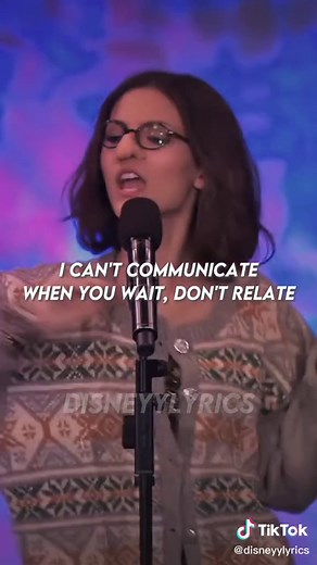 Freak the freak out#victoriajustice #arianagrande #elizabethgillies #viral #fyp #lyrics #disney #disneyylyrics #disneylyrics #foryoupage #victorious