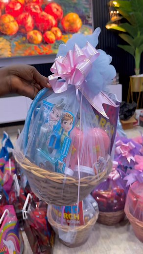 Paris’ birthday party pack filled with love and grace 🫶🫶 | Paris and mum