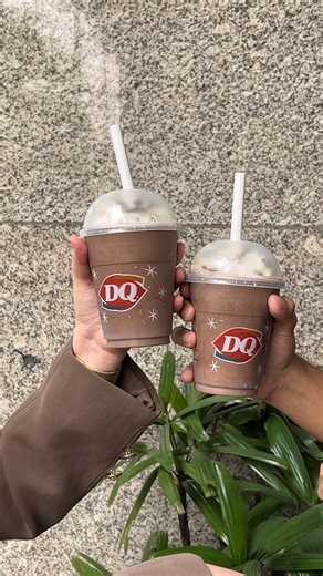 Your new favorite dance partner comes with a straw! 🥤💃🏻 Dairy Queen’s Belgian Chocolate Crunch Milkshake blends real Belgian chocolate soft serve with milk and cake crunch, giving you a sip that grooves just as hard as the beat — rich, chocolatey, and impossible not to vibe with. 🍫✨ Available for dine-in, takeout, and through delivery via dairyqueen.com.ph, (02)8911-1111, GrabFood, foodpanda, and Pickaroo. #DairyQueen #DairyQueenPH #HappyTastesGood #DQBelgianChocolateObsession #DQBlizzardOfT