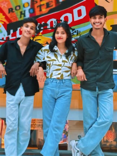 Creating a Friends Ship Slideshow with CapCut