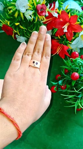 Making diy ring with papers 💍😧🤯#diy #art #trend #song #rings #crafts #shorts #papercutting