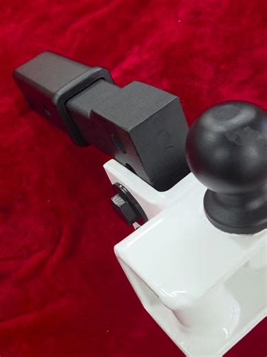 Trailer hitch refinished in Gloss White with Textured Black for durability and contrast. Built to look good and handle the work. 💪 📩 Message us for refinishing or custom powder coating.
