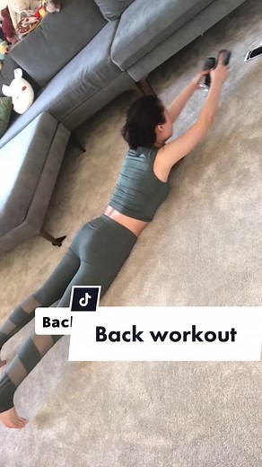 Help to get a straight back and maintain good posture #workout #straightback #posture #homeworkout #whilstyouwait