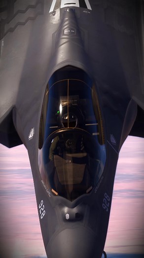 439K views · 16K reactions | F-35C Extreme Closeup #f35 #f35a #airforce #aviation | Aviation World | Facebook