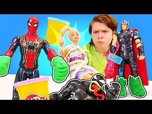 Thor et Spider Man sauvent Barbie de Venom. Jeux avec la pâte à modeler Play doh