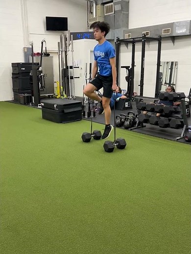 Single Leg Band Resisted Jumps #explosivepower, #plyometricstraining #rockvillemd #strengthtraining