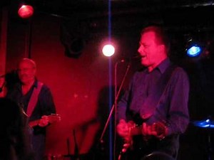 SURFIN' BIRD The Trashmen live Hamburg 08.07.2009 SURF GARAGE