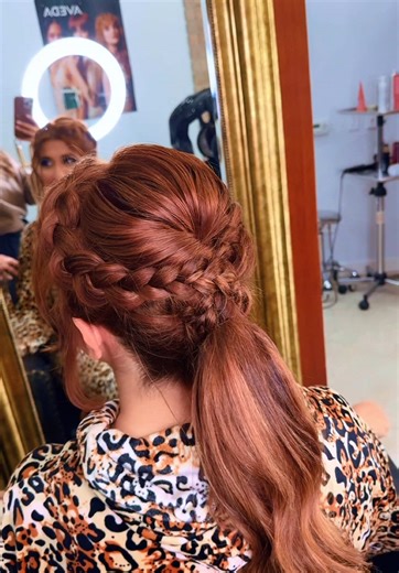 Looking for the perfect look for a special occasion or the holidays? At Posh Salon & Spa, we specialize in creating stunning makeup looks for our clients. Book your appointment today and let us help you shine for your next big event! #PoshSalonAndSpa #HolidayGlam #SpecialOccasionMakeup #FlawlessLook #MakeupArtist #GlowUp #BeautySalon #HolidayReady #EventMakeup #SelfCare #TreatYourself Looking for the perfect look for a special occasion or the holidays? At Posh Salon & Spa, we specialize in creat