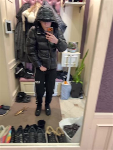 Understanding the Meaning of Connoisseur