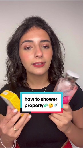 Shower Gel Uses Explained: How to Shower Properly