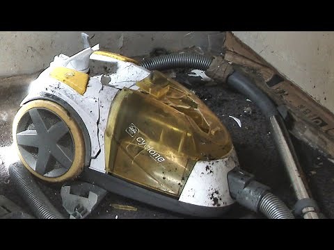 Smashing an Air Flo OP2010-Y Cyclone Vacuum Cleaner