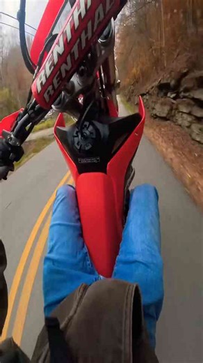 6th gear wheelie while standing on the seat