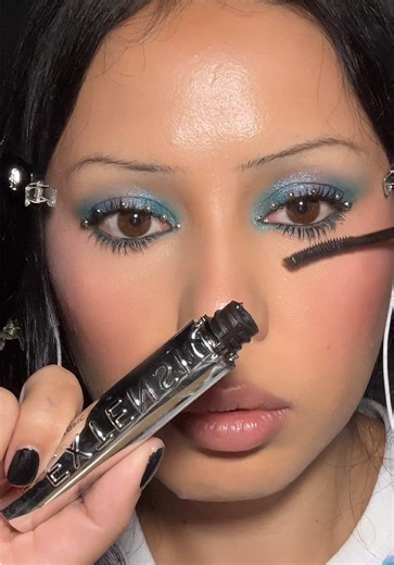 Creative Eye Looks with Colorful Eyeshadow Sticks