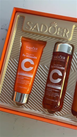 Sadoer 5x Vitamin C Skin Gift Box Review