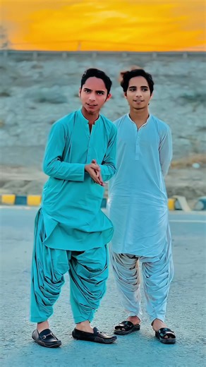 Emotional Poetry: A Journey Through the Mout Program