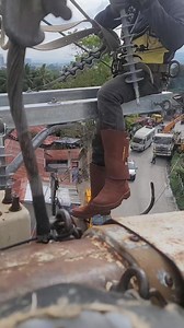 317K views · 4.9K reactions | #sunday best #trabahu para naay sobra mga ka lineman#schedule power interruption#34.5kv line | life of line | Facebook