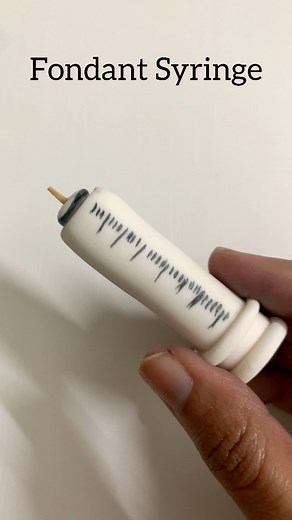 Fondant Syringe Topper For Doctor Theme Cake | Cooking Fusion