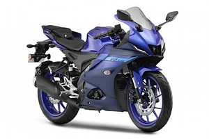Yamaha R15 V4 Price 2026 | Bike Images, Mileage & Colours