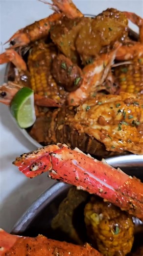 Saturday Seafood Party: Indulging in King Crab Legs