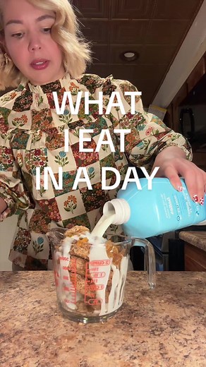 What I Eat In A Day: Simple Meals & Diet Coke