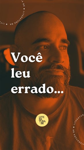 Nathan Matos | LiteraturaBr on Instagram: "Você leu errado... Quem nunca disse, pensou ou ouviu isso de alguém não é leitor ou leitora, rs. Em algum momento, com certeza, de maneira séria ou na brincadeira, isso já aconteceu. Principalmente quando mexem em algo que a gente valoriza. Aquela crítica que destrói o que gostamos ou que aponta apenas pontos que desestruturam o nosso amor por jma obra nos faz ter sentimentos controversos, rs. No entanto, a obra artística é passível de críticas sempre. 