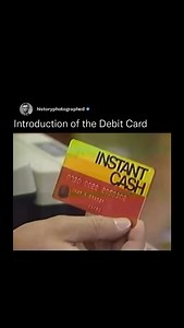 An old video showing the early days of the debit card, a revolutionary payment method that changed banking forever | History In Pictures