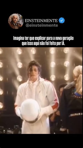 einsteinmente on Instagram: "Em uma época em que efeitos digitais ainda não dominavam o entretenimento, Michael Jackson transformava a realidade em espetáculo puro. Durante a Dangerous World Tour (1992–1993), cada detalhe de seus shows era pensado para criar emoção, surpresa e magia diante de milhares de pessoas. Ao final da apresentação de “Man in the Mirror”, quando o artista aparentemente “voava” sobre o público com um jetpack, não era apenas um truque de palco era a prova de como criatividad
