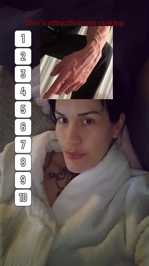 A.Marie 🍒 (@ashleighmarie90)’s videos with original sound - Eva