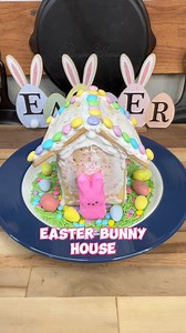 EASTER BUNNY PEEPS HOUSE #peeps #easterbunny #easterbunny2024 #easterbasketideas #easter #eastereggs #easter2024 #easterbasketstuffers #easterbaskets #easterbasketfillers #momlife #mom #mom101 #momrecipes #kidfriendlyfood #kidssnacks #kidssnackideas #momhacks #mom101hacks #momlifehacks | Easy Recipes & Lifestyle Tips