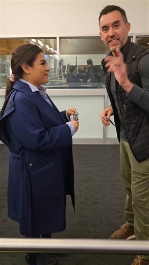 Apologize for the audio, didnt have my microphone. Rippin' on the Road in SeaTac Airport with my new friend Luz. Surging Sparks pack battle. | Neon Turtle Co.