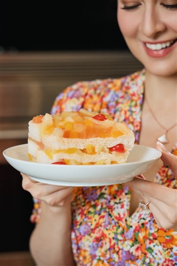 Chef Level Crema de Fruta using Mega Prime Tropical Fruit Cocktail! A dessert that adds a special touch to the holiday table. Try this recipe and serve this at your next family handaan! 🥰 #ChefLevelSarap #MegaPrime | Marian Rivera