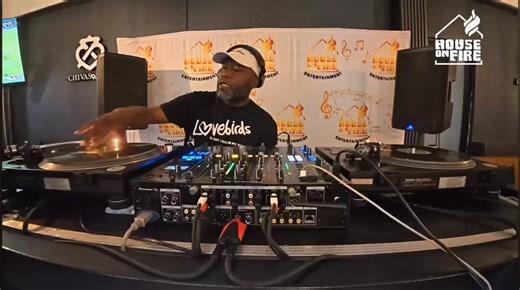 🎛Dj Terrance 🥵🥵🥵🏠🎵🎶💃💃💃🔥🔥🔥#housemusic #soulfulhousemusic #deephousemusic #TheDeepHouseSpace #fypage
