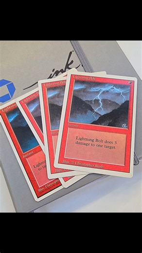 🧙‍♂️ Matching a Magic card to a song every day 🎶 - Lightning Bolt- Revised edition (3ED) #mtg