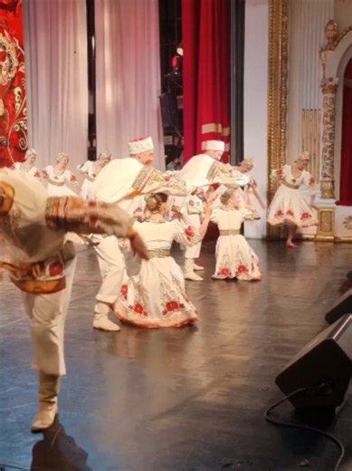 THE SOUL OF THE PEOPLE IN DANCE💃✨ Russian folk dance is more than just movement — it is living history, energy, and the spirit of generations preserved on stage🎶 The artists of the Kuban Cossack tradition bring to life the beauty of old songs, vibrant costumes, and powerful choreography that have been passed down for centuries🌾🔥 Every turn, every step, and every gesture carries the character of the Russian land — freedom, strength, joy, and deep connection to tradition🕊️⚔️ Folk dance has al