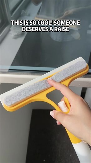Look at this 3 in 1 cleaning scraper 😎 #window #cleaning #3in1squeegeebrush #cleaningtools #dealsforyoudays