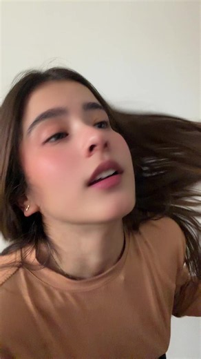 Vídeo de Xox 🌩️ (@bagxoxo1) relacionado con «dancing fruit»