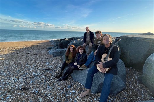 Shoreham guitar virtuoso offers 20th anniversary Songs of the Solstice Christmas tour