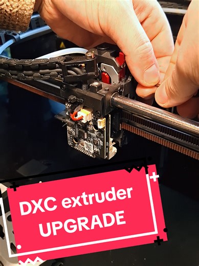 Finally installed the DXC dual gear extruder on my Creality K1 Max 🛠️🖨️ It had been sitting on the shelf for a while — not as simple as I expected, but still very doable 😅 I also printed and installed a few other upgrades/mods at the same time: • fan duct cover • new top riser • chain riser • and since the filament sensor is now inside the dual gear, I relocated the other one so the Bowden tube makes a smooth, clean curve for the filament First test print with all upgrades coming tomorrow 🤞�