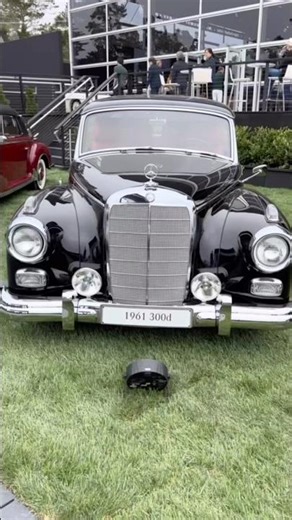 1961 Mercedes Benz 300d⚙️