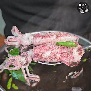 10K reactions · 3K shares | หมึกมหึมา Architeuthis ร้านอาหารไทย ซีฟู้ด วัตถุดิบสดส่งตรงจากเรือประมงพื้นบ้าน รสเด็ด บรรยากาศดี #แดกดึก #หมึกมหึมา #Architeuthis #อาหารทะเล #นครปฐม | แดกดึก | Facebook