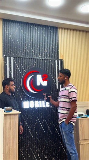 Business Over Friendship: Running a Phone Shop Showroom