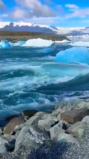 “The Most Beautiful Glacier Lagoon in Iceland | Jökulsárlón