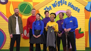 Wishing our mate Redders and the Socceroos the best of luck as they kick off their campaign in the 2022 World Cup💚💛⚽️ We thoroughly enjoyed our warm up session with the Grey Wiggle. #Socceroos #GiveIt100 #TheWiggles #FIFAWorldCup #Qatar2022 | The Wiggles