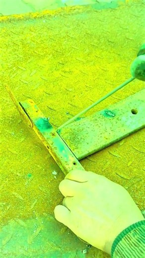 Practical welding goggles for clear vision and eye safety